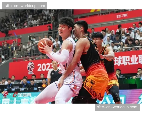 CBA季后赛首轮:上海久事主场惜败浙江稠州,王哲林空砍两双