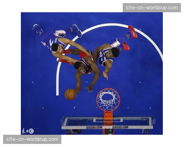 战术演变:现代边后卫角色模糊化对球队整体攻守平衡的影响 战术演变:现代边后卫角色模糊化对球队整体攻守平衡的影响